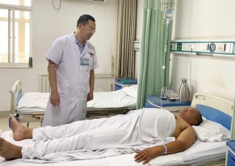 山医集团潍坊市市立医院骨二科完成潍坊市区首例UBE（单边双通道脊柱内镜技术）手术治疗腰椎间盘突出症